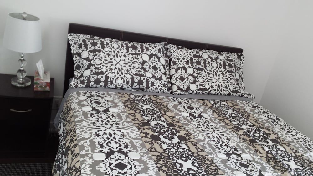 Ice condo yorkstreet 2