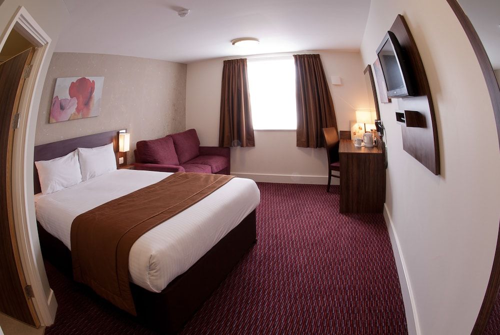 Two Rivers by Marston's Inn 2