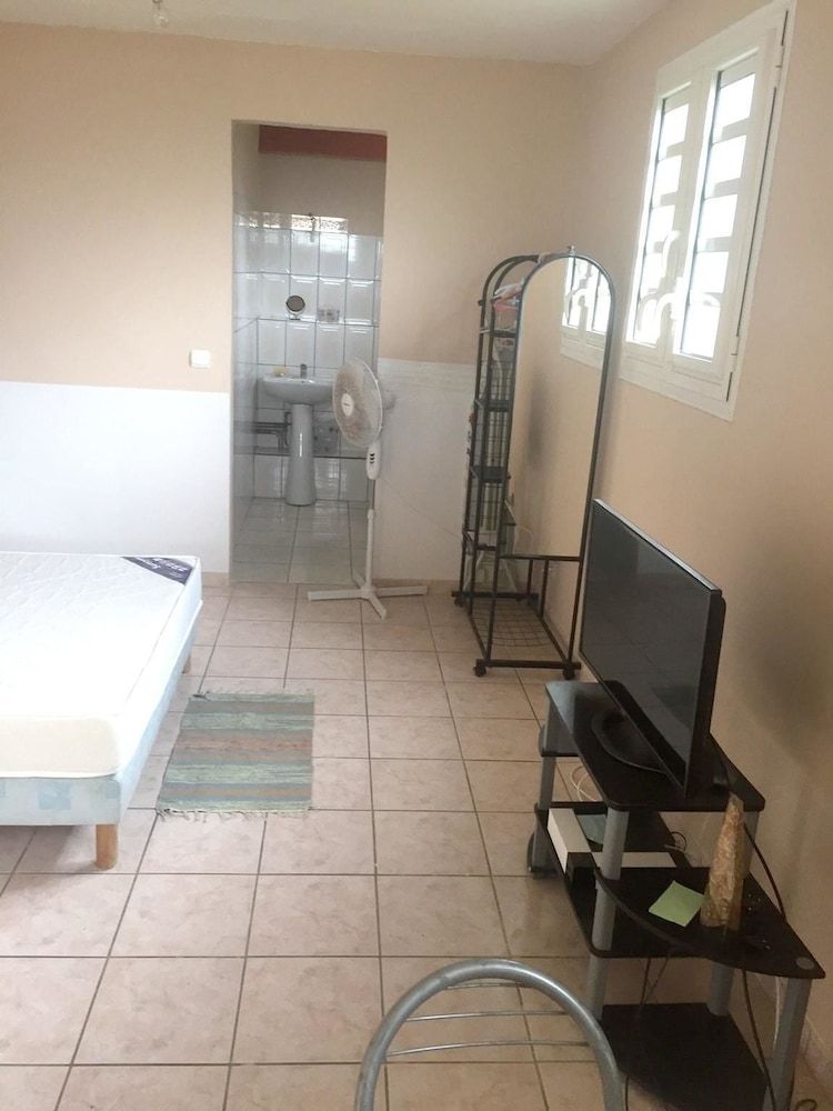 Studio in La Trinité, With Enclosed Garden and Wifi - 9 km From the Beach 3
