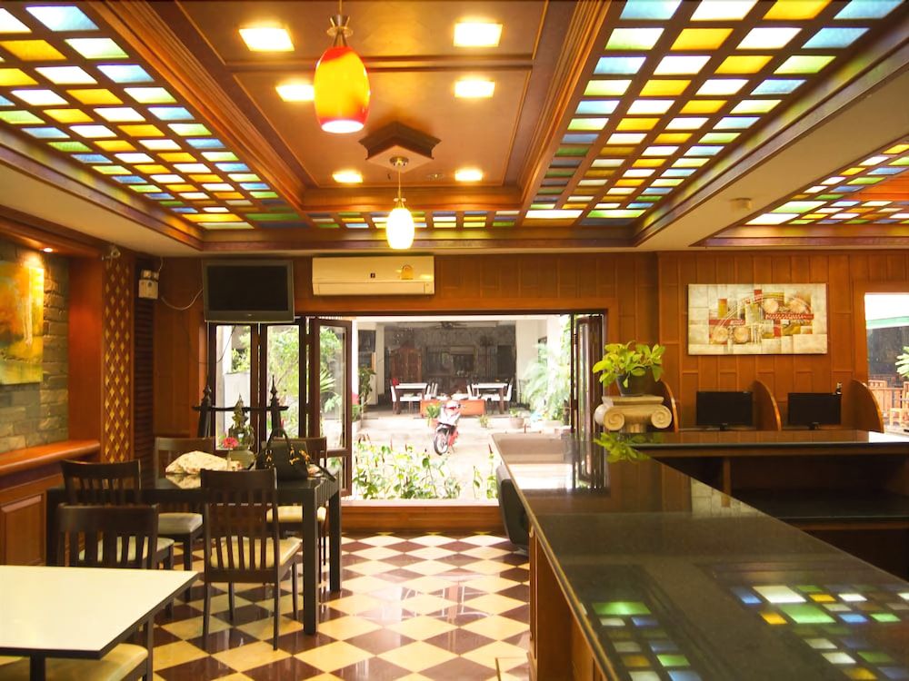 Renoir Boutique Hotel 3