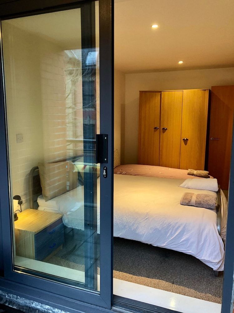 Liverpool City Centre Apartment 3