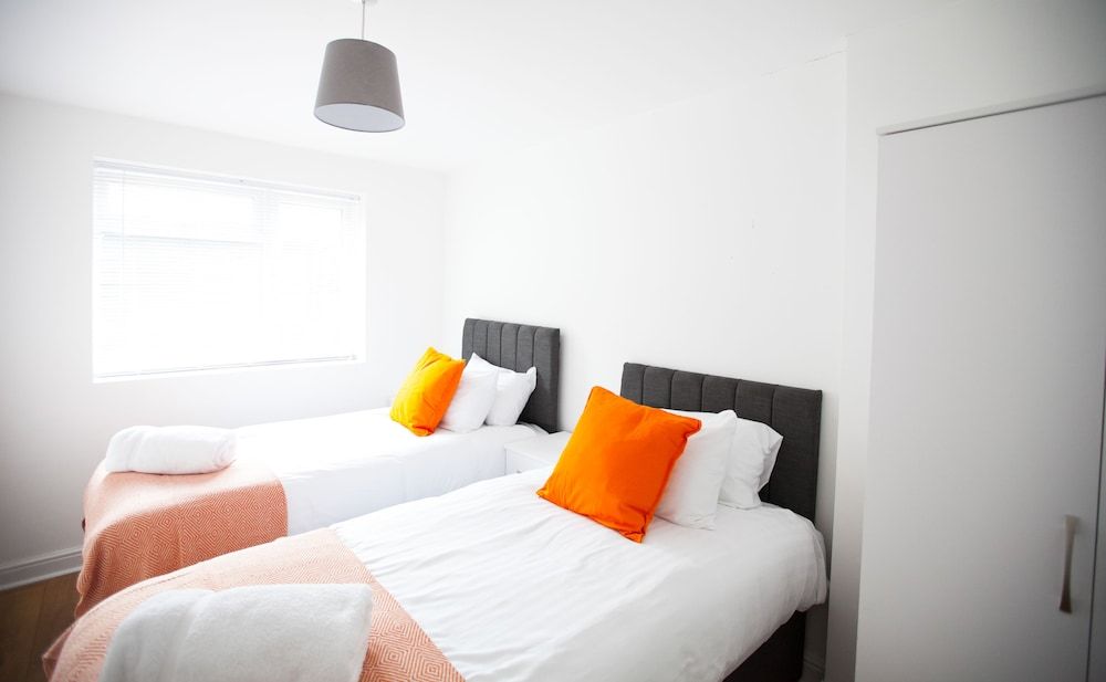 Bellevue Apartments 2