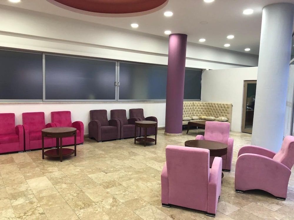 Monna Roza Beach Resort Hotel 3