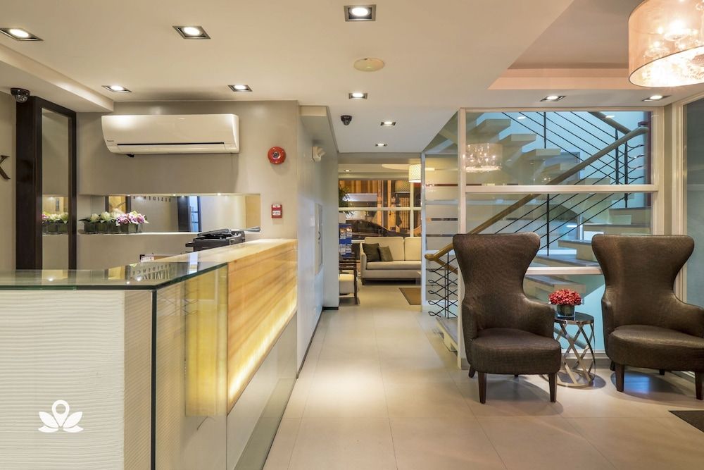 ZEN Premium near Rockwell Makati 2