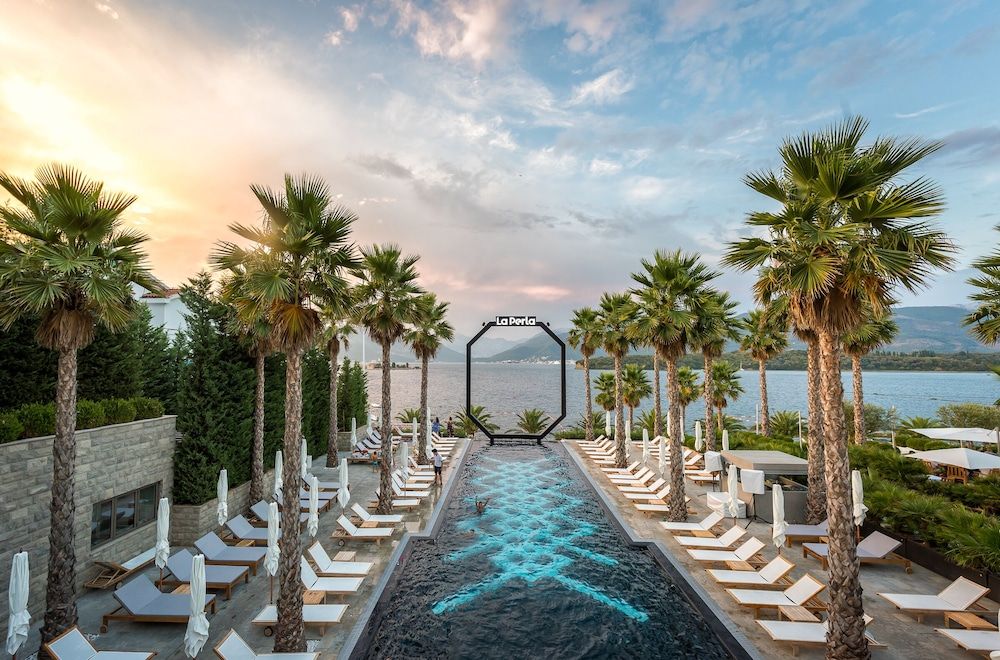 La Perla Hotel & Resort by Dukley 1