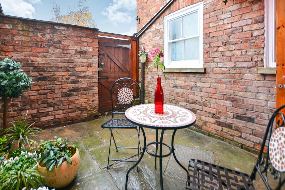 In-Town Guest Accommodation 1