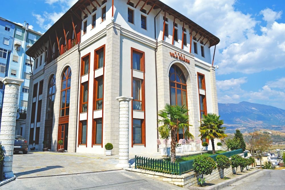 Vila Sharm 4 estrelas em Gjirokastër