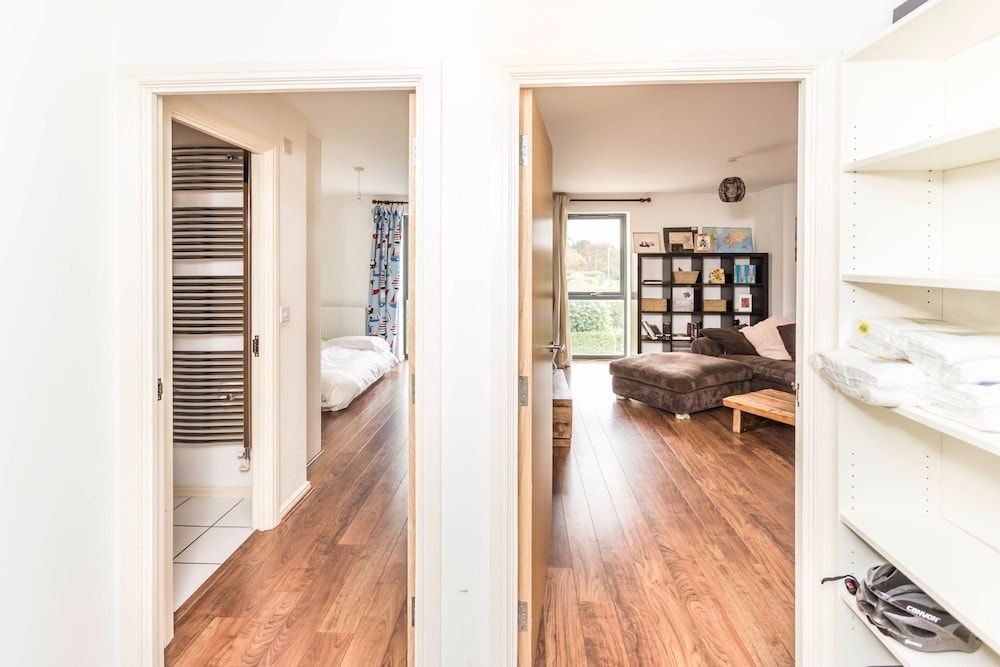 Beautiful and New Home for 5 in West Cambridge 1