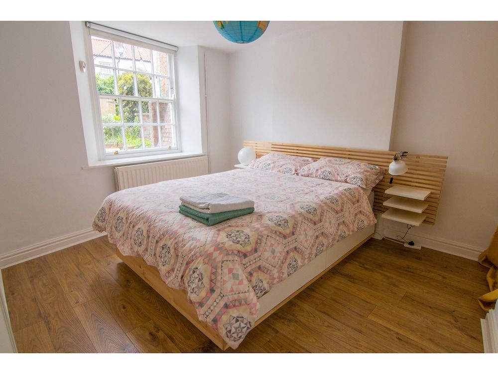 Charming Home in Bristol's Creative Area 3