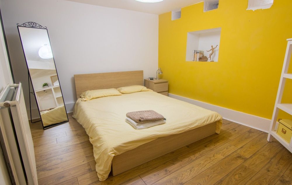 Charming Home in Bristol's Creative Area 2