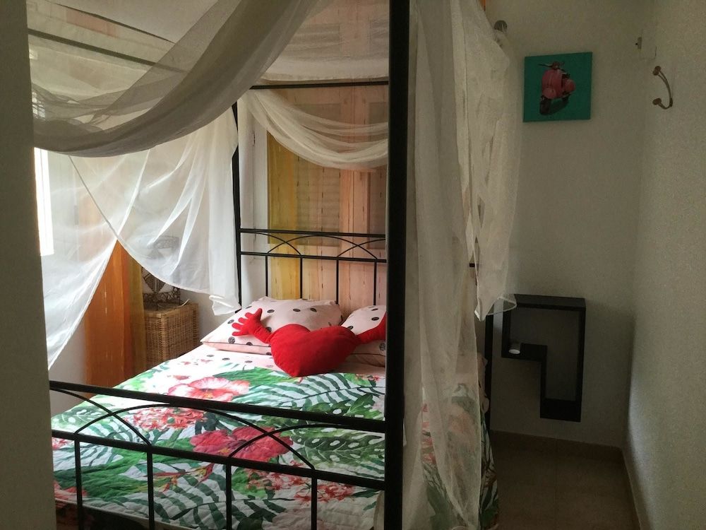 Apartment With 2 Bedrooms in Sainte-marie, With Wonderful sea View, Enclosed Garden and Wifi 3