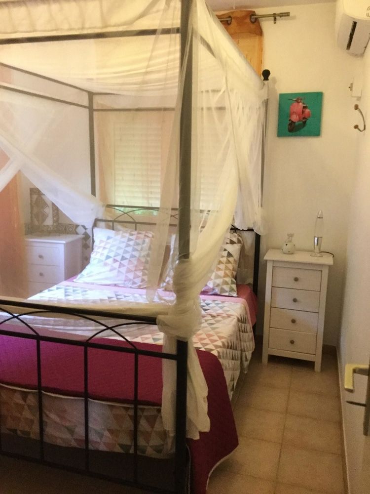 Apartment With 2 Bedrooms in Sainte-marie, With Wonderful sea View, Enclosed Garden and Wifi 2