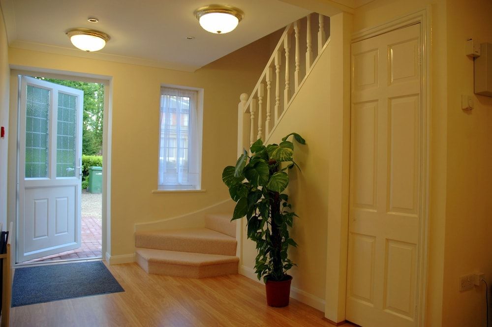 Whites Gates Hotel 3