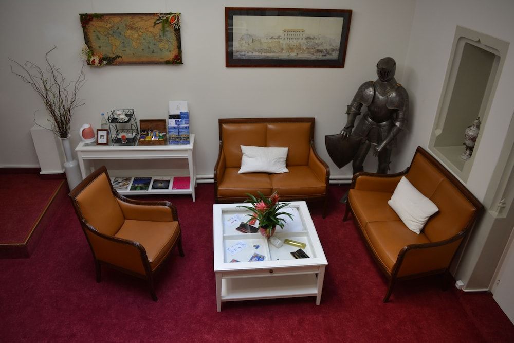 De La Nouvelle Couronne Hotel 3