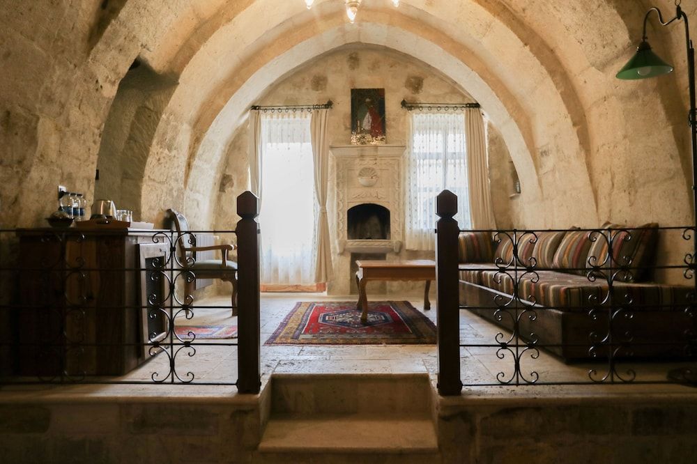 Sultan Cave Suites 3