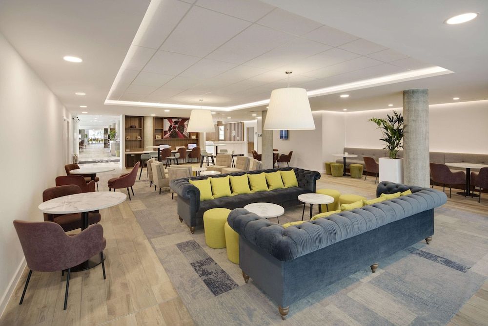 Hampton by Hilton London Stansted Airport 2