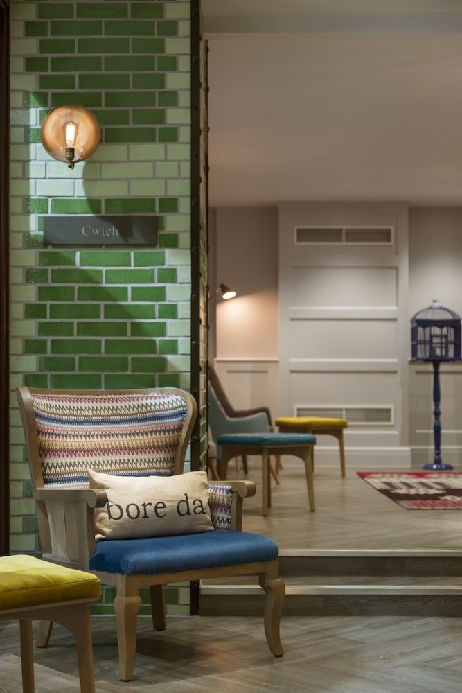 Hotel Indigo Cardiff 3