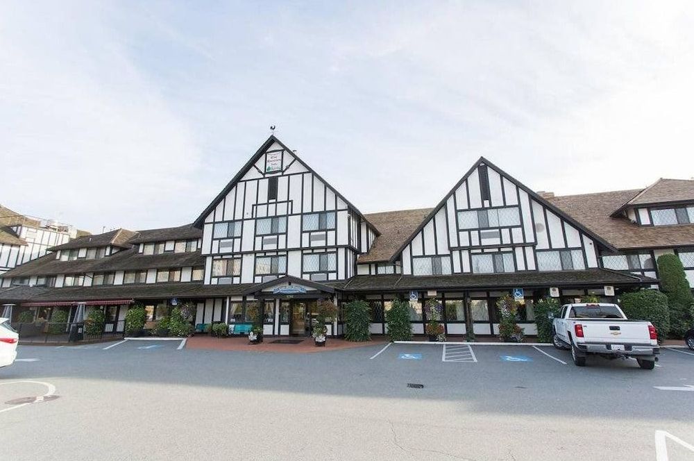 Abercorn Inn Vancouver Airport 1