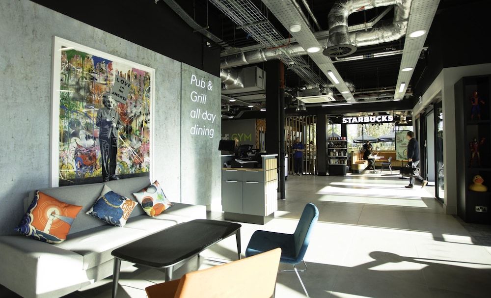 Village Hotel Portsmouth 2