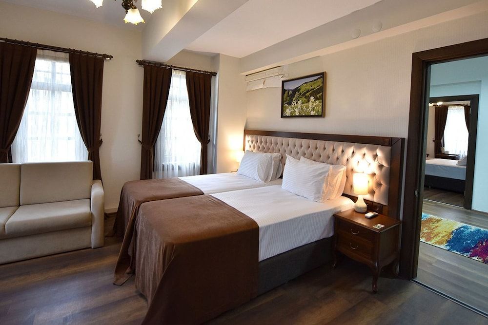 Zanos Pa_a Konaklari 3