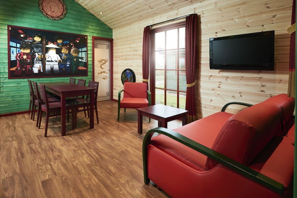 LEGOLAND NINJAGO Cabins 3
