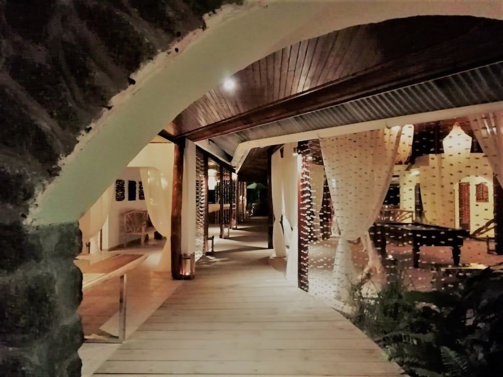 Bliss Hotel Praslin 2