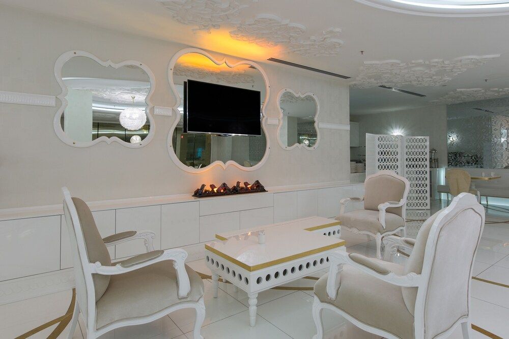 Golden Pearl Boutique Hotel - Adults Only 2