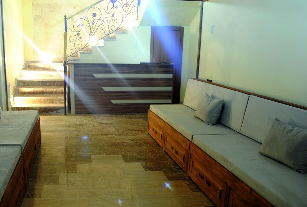 Sun Rise View Hotel 3