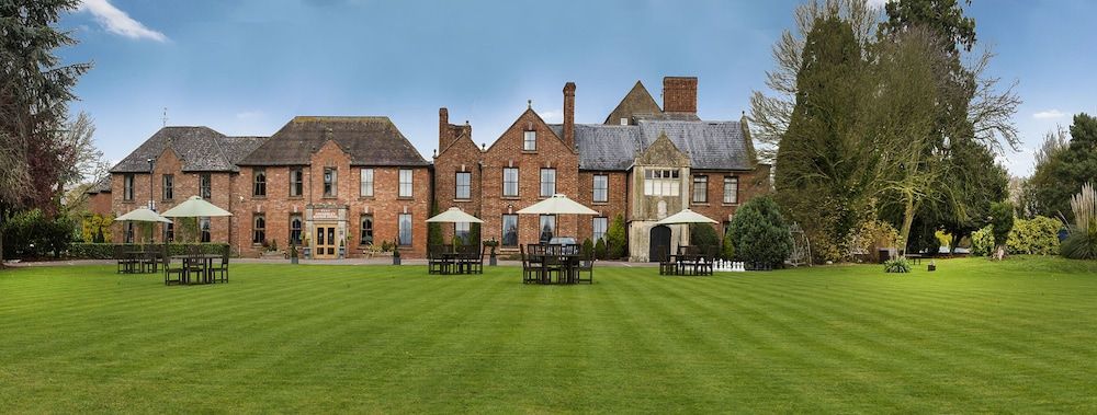 Hatherley Manor Hotel & Spa 1