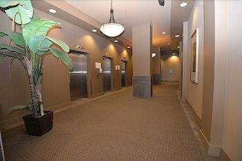 Regal Suites - Riverfront 2