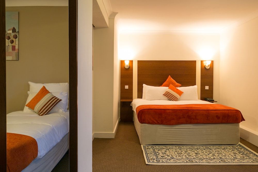 Celtic International Hotel Cardiff Airport 3