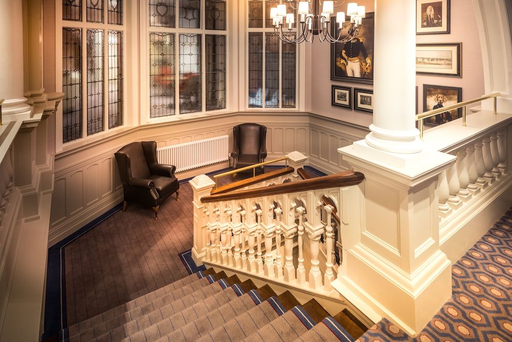 Bishop's Gate Hotel 2