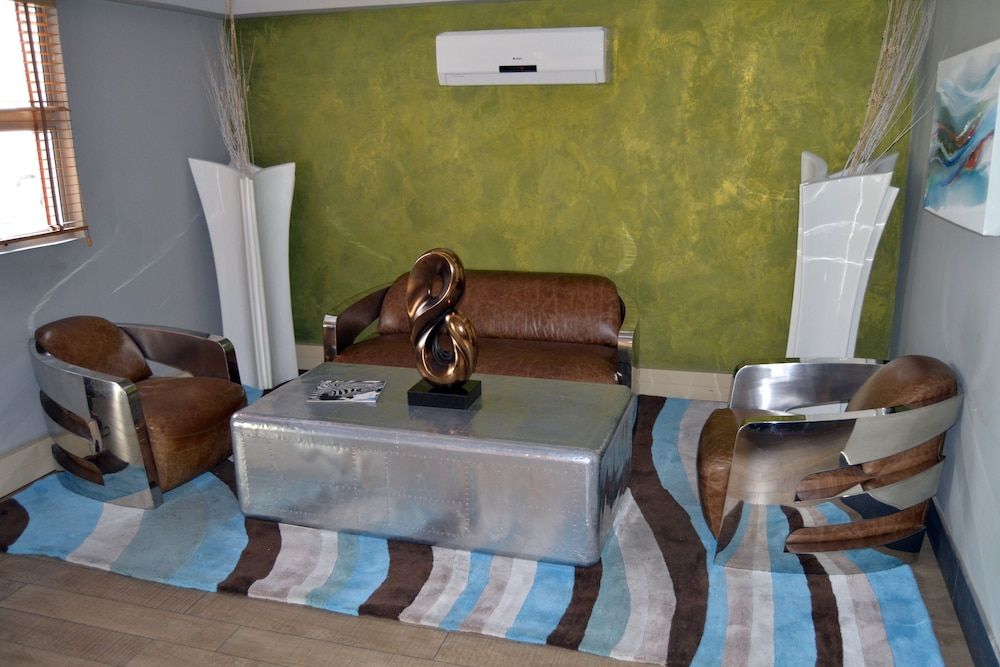 Aquarian Tide Hotel 2