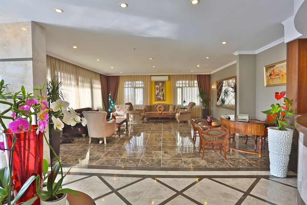 Bon Hotel City & Resort 3