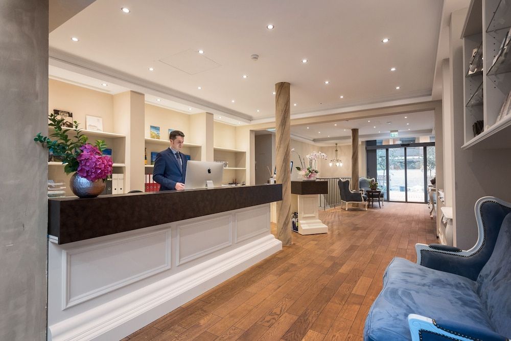 Boutique & Business Hotel La tureta 3