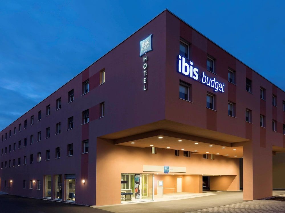 Ibis Budget Zurich Airport 1