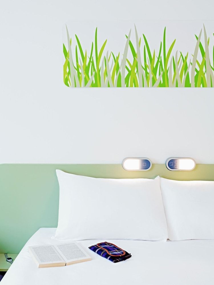 ibis budget Warrington Lymm Services 3 ibis budget Warrington Lymm Services 3