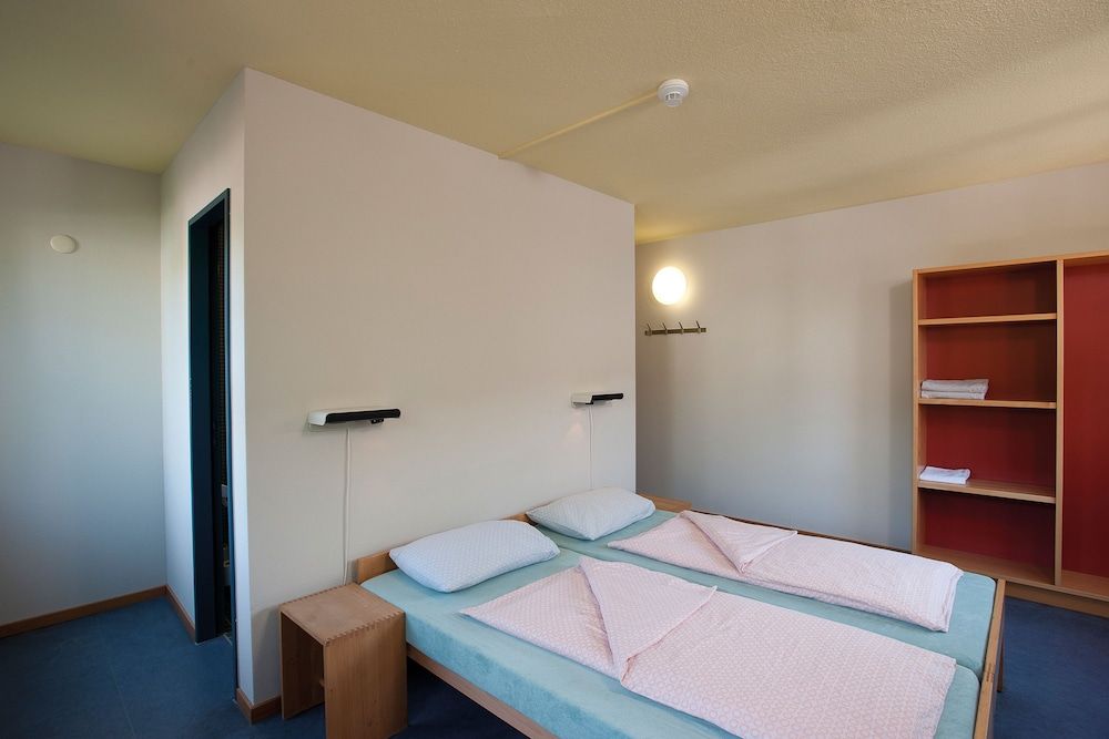 Zurich Youth Hostel 3