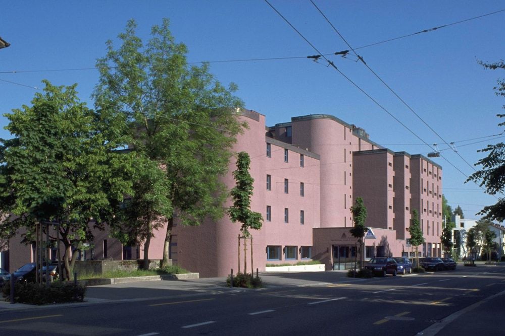 Zurich Youth Hostel 1