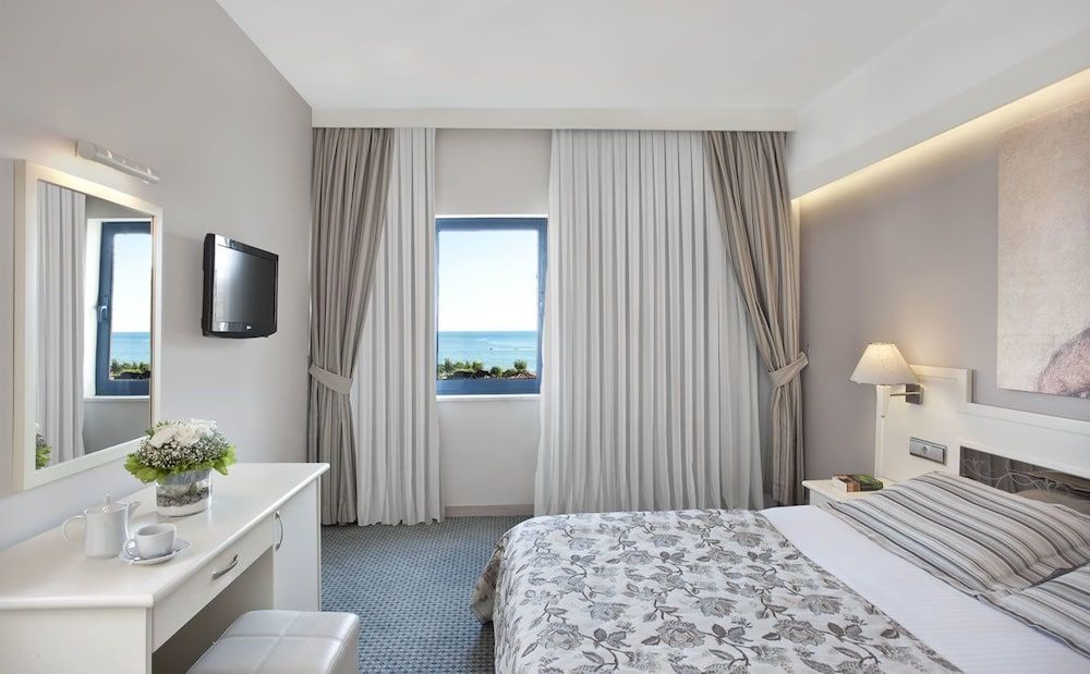 Sunrise Resort Hotel 2