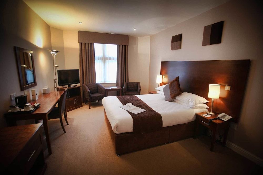 Cave Castle & Country Club 2