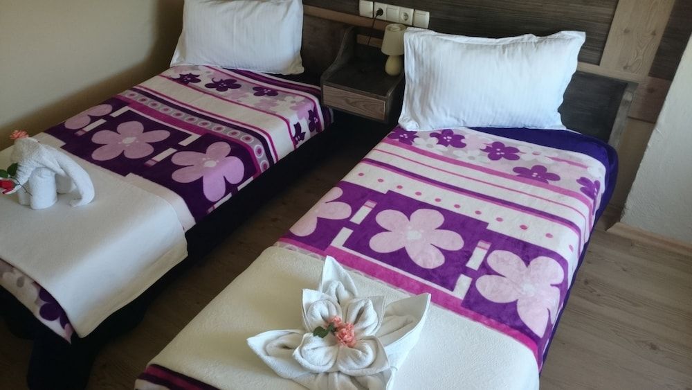 Wallabies Aquaduct Hotel 1