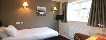 Old Grey Mare Hotel by Greene King Inns 2