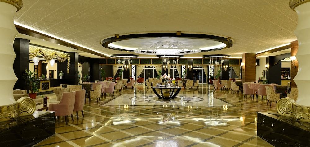 Lake & River Side Hotel & Spa 2
