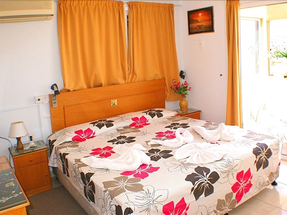Apollonia Holiday Apartments 2