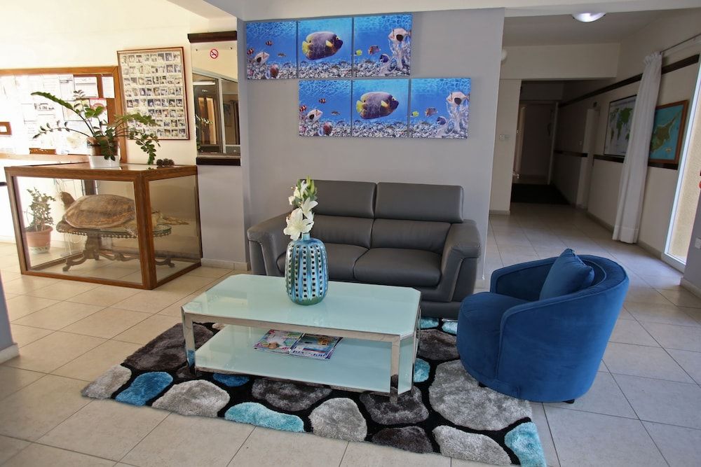 Sunquest Gardens Holiday Resort 3