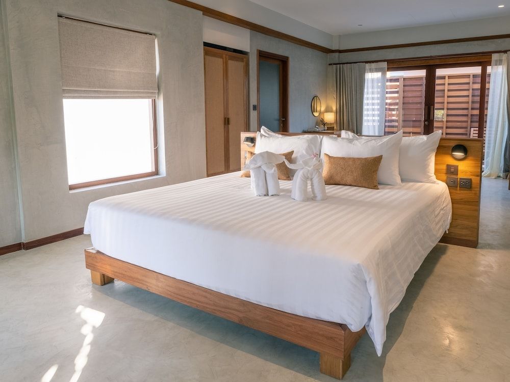 Banana Fan Sea Resort 3