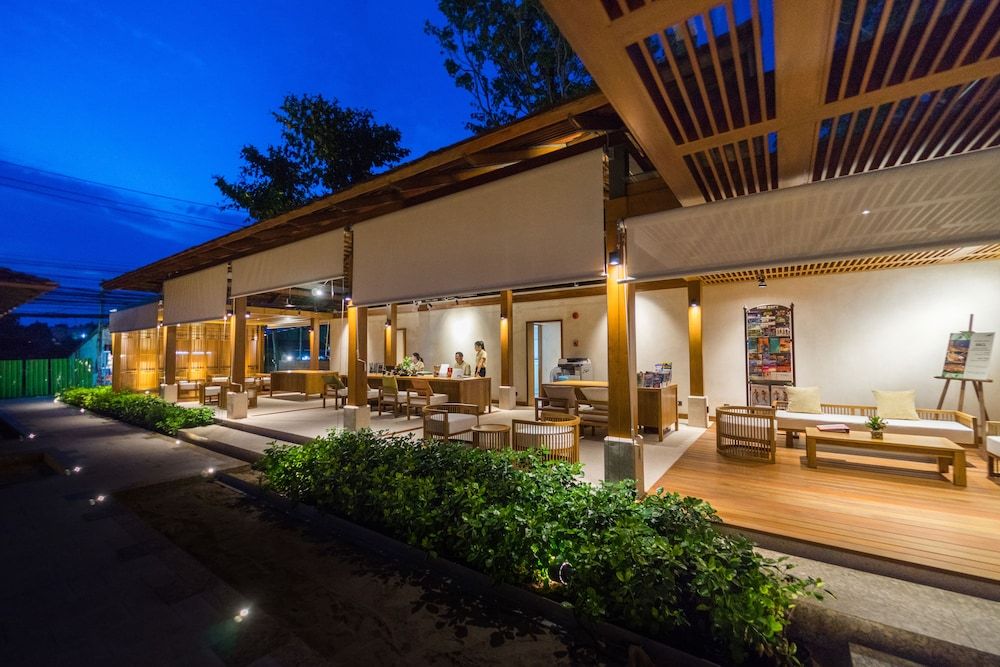 Banana Fan Sea Resort 2