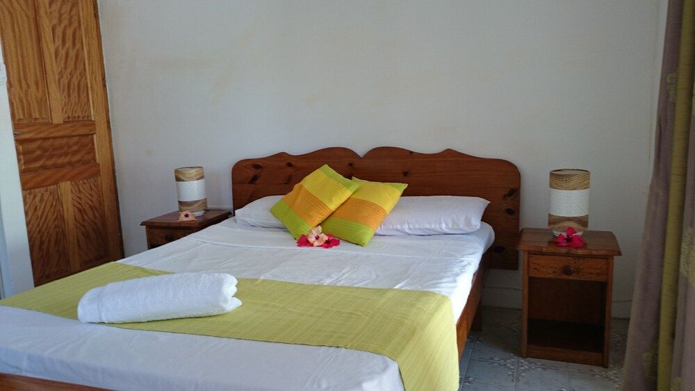 C'est Mon Choix 3 C'est Mon Choix 3