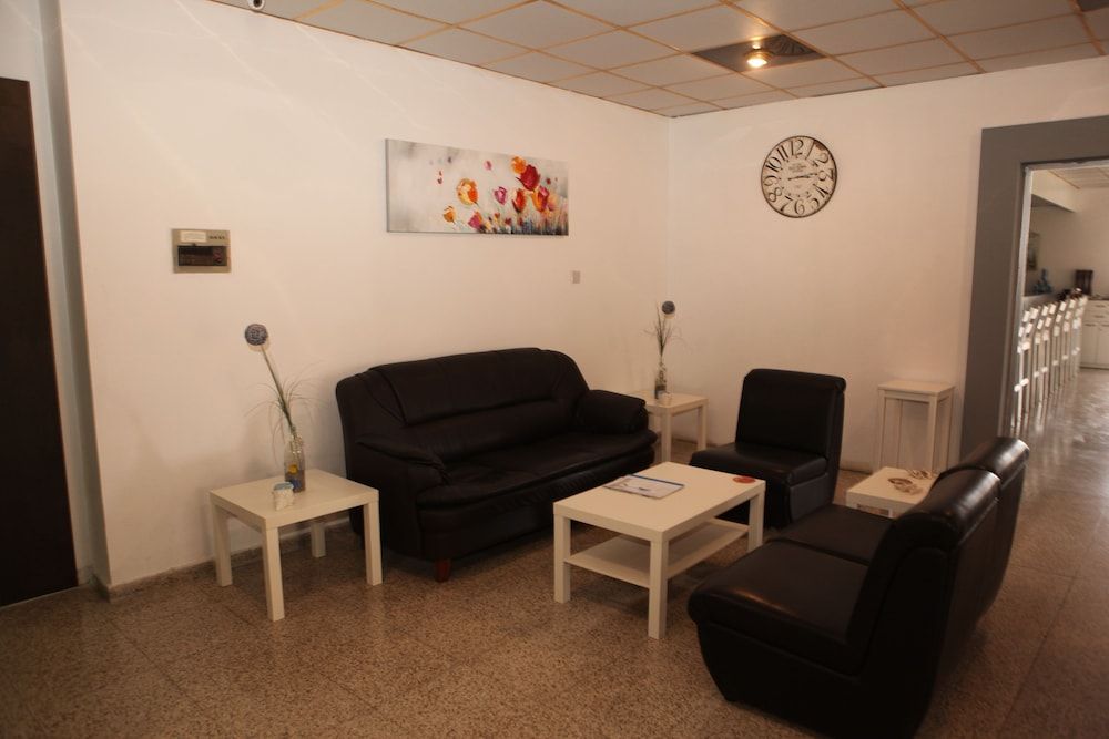 Polyxeni Hotel Apartments 3